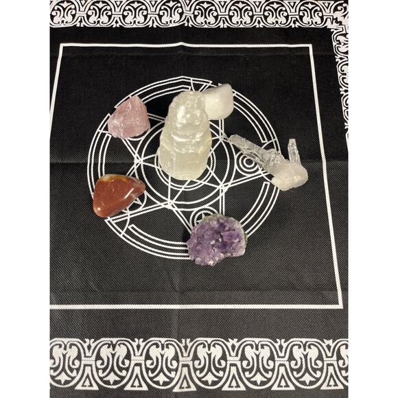 Black Tarot Cloth/Crystal Grid - Picture 5 of 6